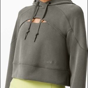LULULEMON Get centered Cropped Hoodie EUC worn once